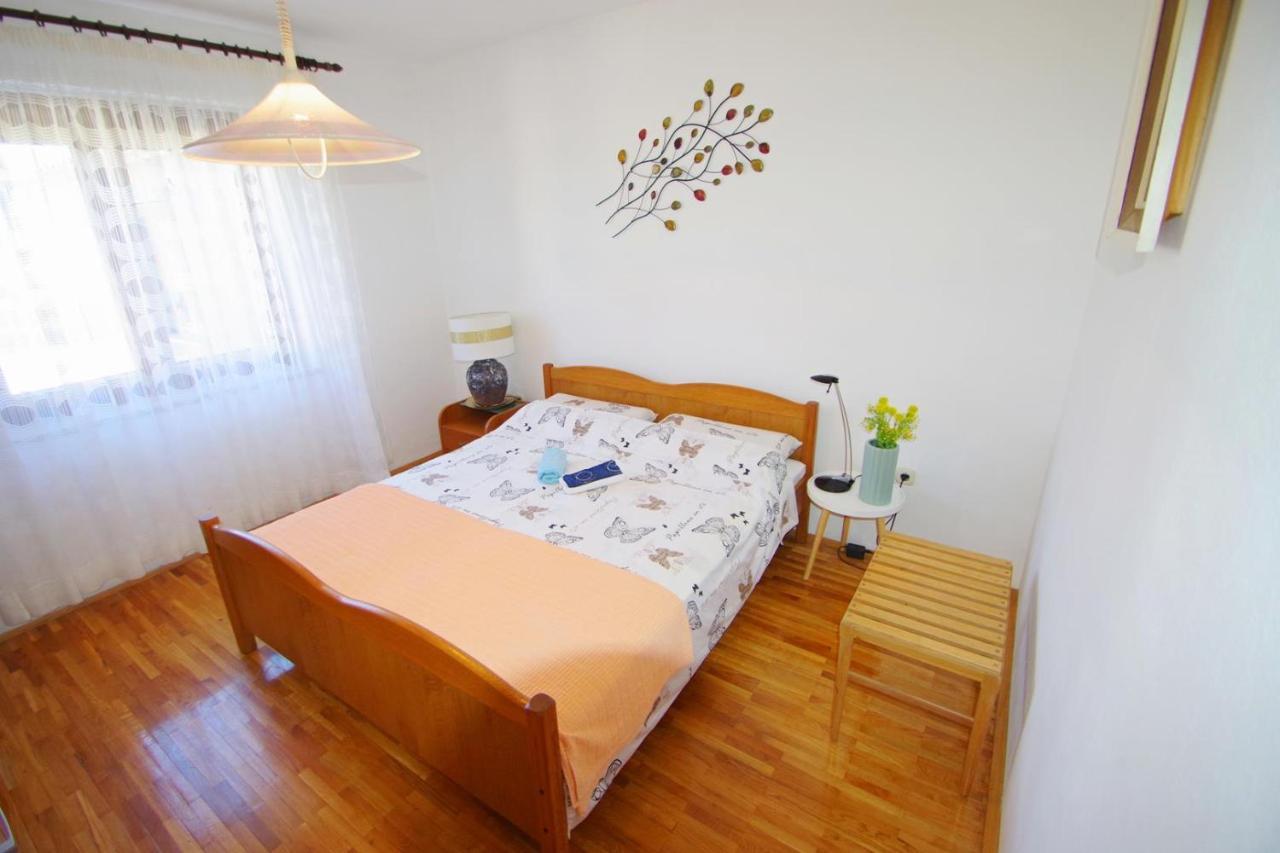Apartment Ana Pula Eksteriør billede