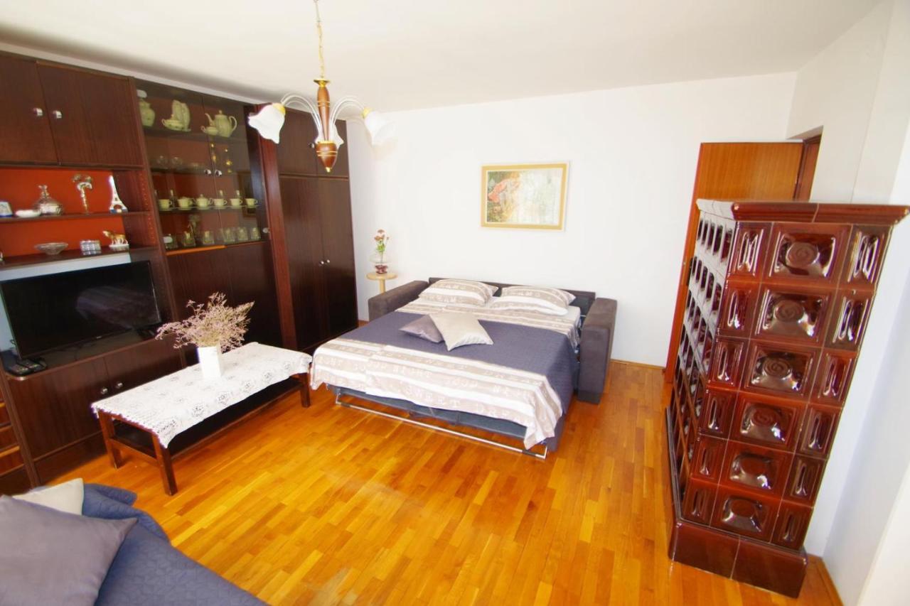 Apartment Ana Pula Eksteriør billede